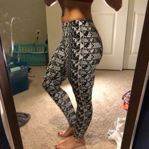 Nike geometric leggings